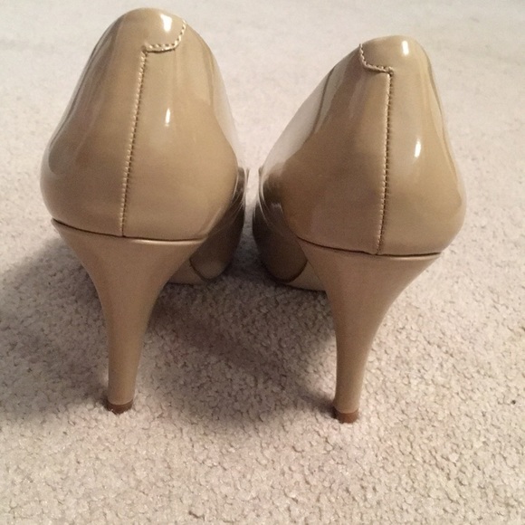 Nude heels - Picture 3 of 4